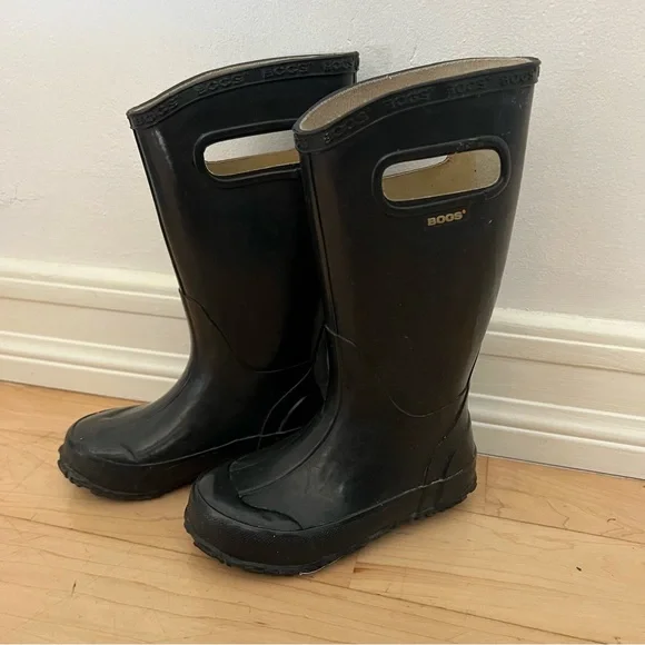 Bogs Rubber Rain Boots in black - Picture 2 of 13